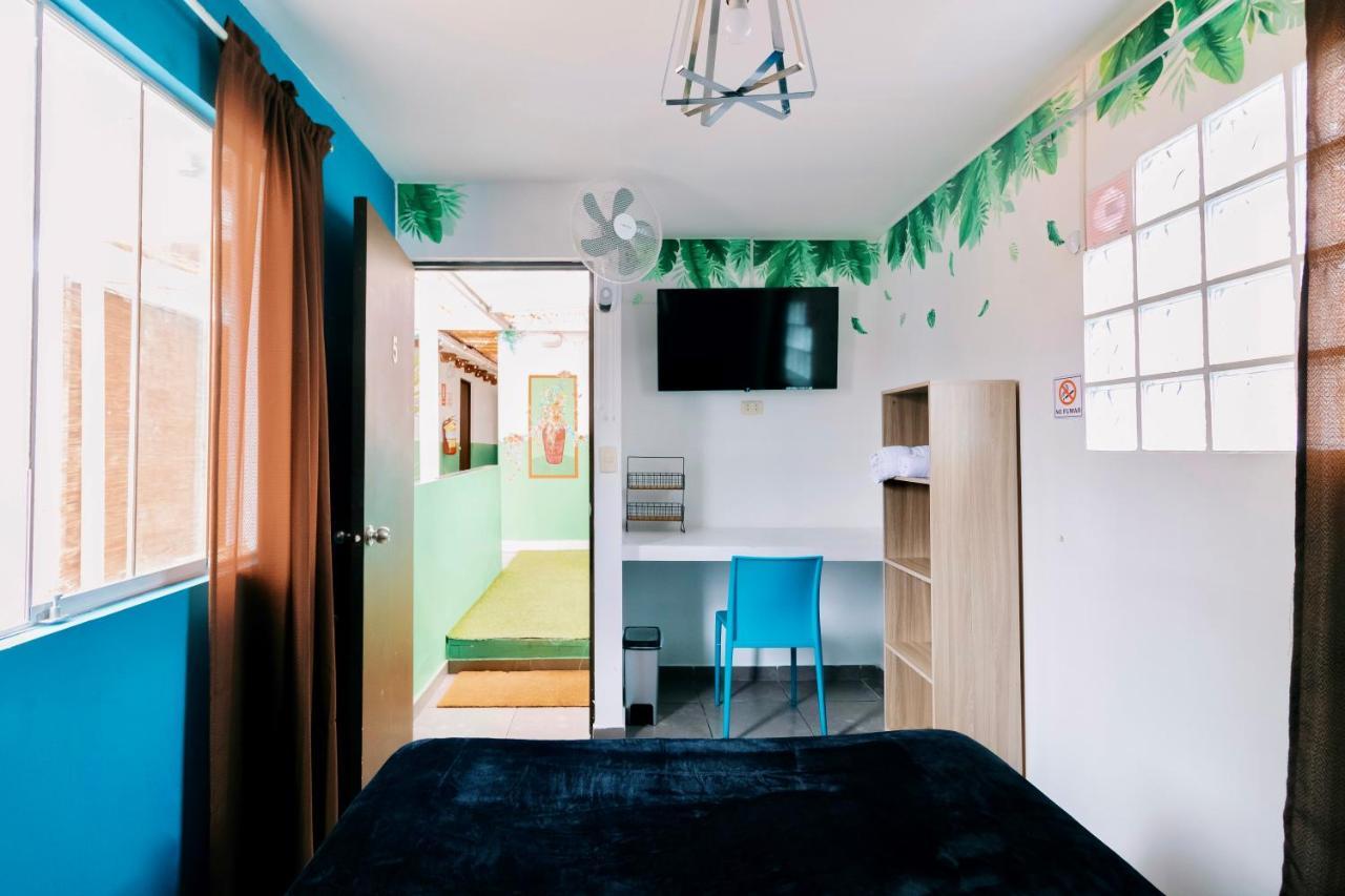 The Secret Garden Hostel Лима Экстерьер фото