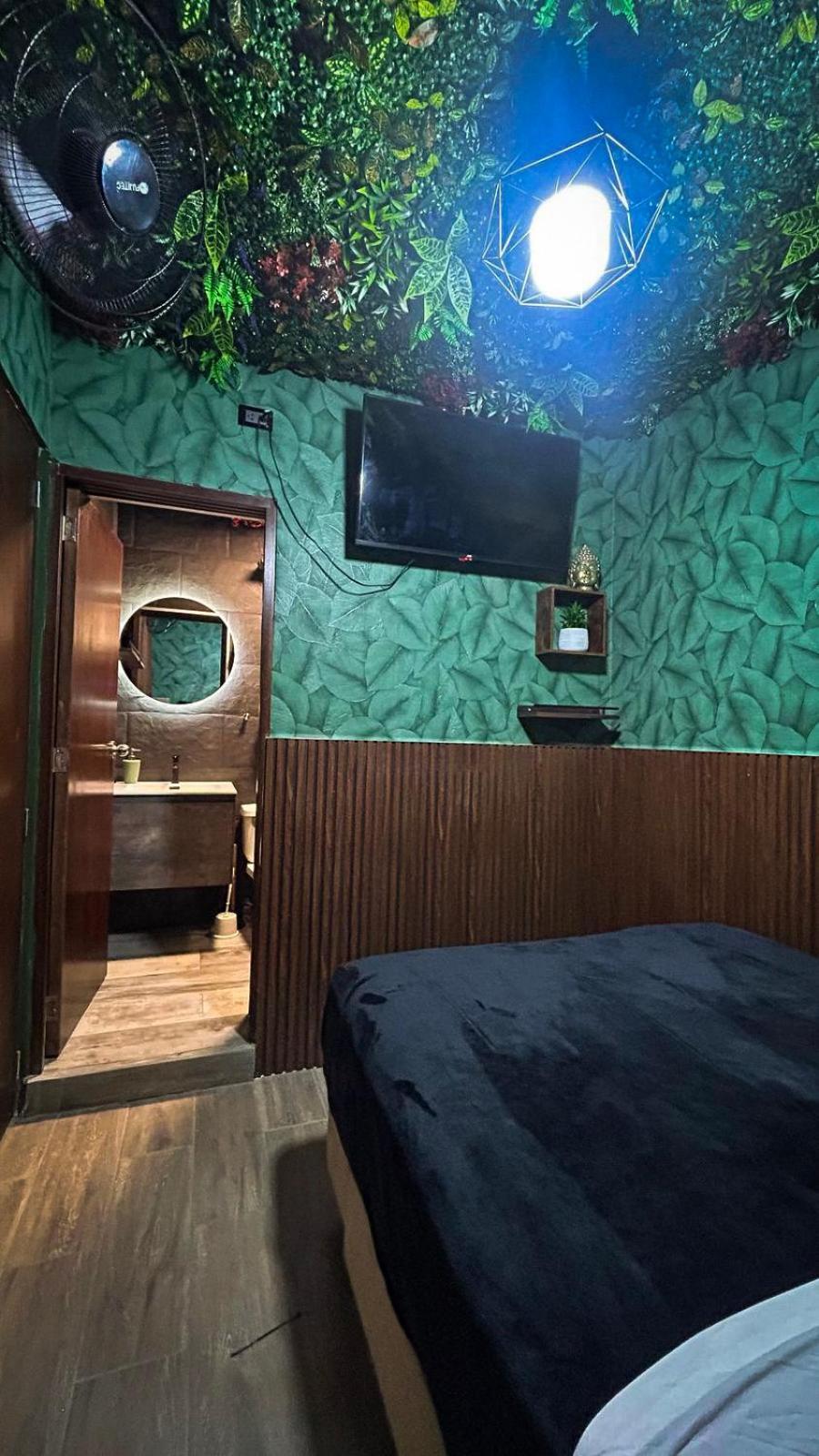 The Secret Garden Hostel Лима Экстерьер фото